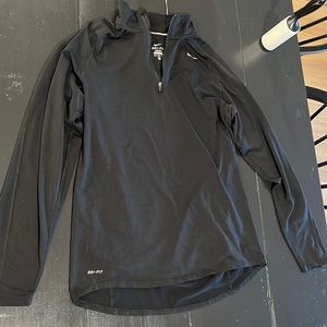 Men’s Nike drifit pullover